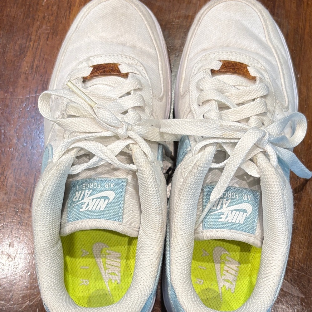 Nike Women’s Size 6White and Light Blue Sneakers
